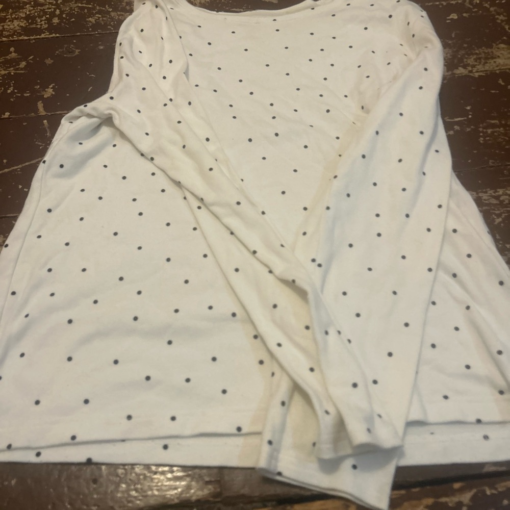 Croft & Barrow White Long Sleeve Tee with Black Polka Dots